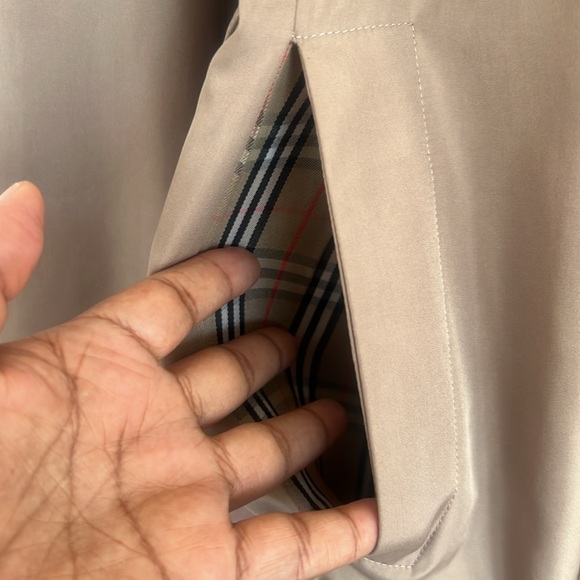 VTG BURBERRY OF LONDON nova check print coat size small tan - Picture 13 of 16